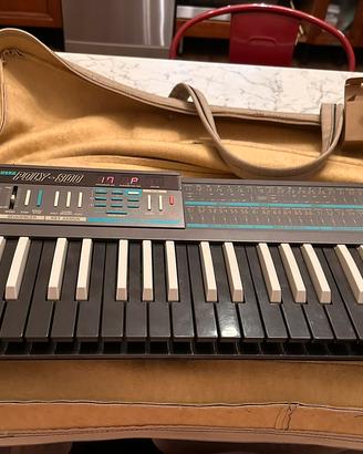 SINTETIZZATORE KORG POLY-800 reverse