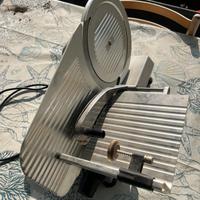Affettatrice semi professionale