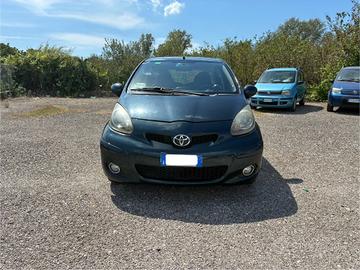 Toyota Aygo 1.0 68cv 5p - 2011