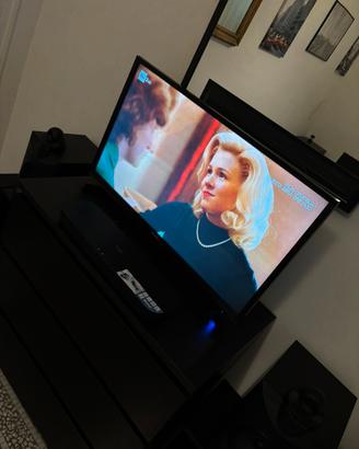 Televisore hisense  HD 32 pollici
