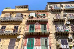 3 LOCALI A PALERMO