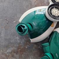 Lucidatrice e battitappeto Folletto Vk 135