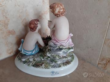 Porcellana di Capodimonte Corti