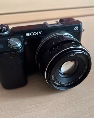 Sony NEX-6 + 35mm 1.7