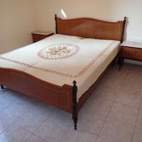 Letto, cassettiera e comodini vintage