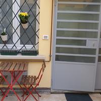 Tavolo e sedie da esterno