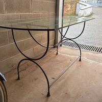 Tavolo in cristallo e ferro battuto