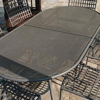 Tavolo e sedie da giardino