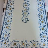 Tavoli in pietra lavica e sedie 