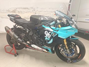 Yamaha R1 Rn 65