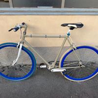 BICI DA CORSA CUSTOMIZZATA MONOVELOCITA'