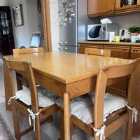 Tavolo e 4 sedie Scavolini
