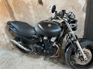 Kawasaki zr7