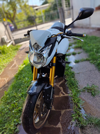Moto Yamaha FZ8
