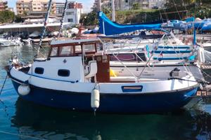 gozzo cabinato entrobordo 6mt