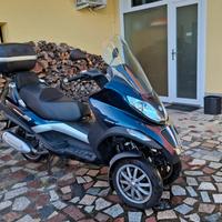 Piaggio MP3 300 - 2011