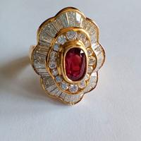 ANELLO IN ORO GIALLO c/ RUBINO E DIAMANTI NATURALI