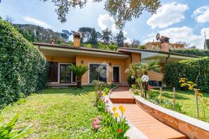 PORZIONE DI QUADRIFAMILIARE A GROTTAFERRATA