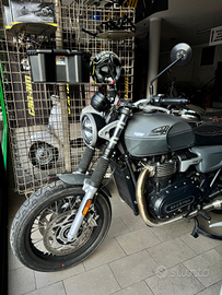 Brixton cromwell 1200