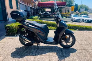 HONDA SH 125 SPORT TUTTO INCLUSO ANCHE PASSAGGIO