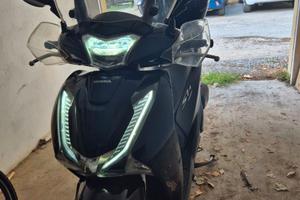 Scooter HONDA SH 150i