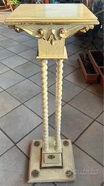 Colonna in legno