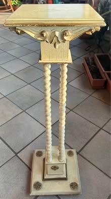 Colonna in legno