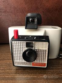 2    POLAROID