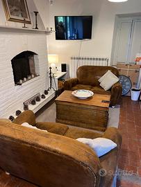 2 Divani in Pelle Scamosciata