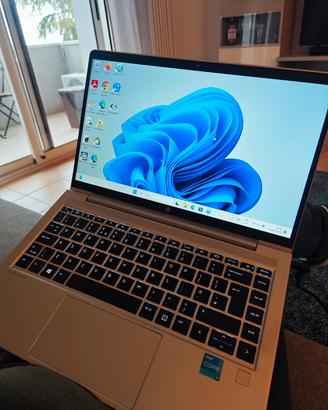 Notebook HP g8 440 11th 16gb