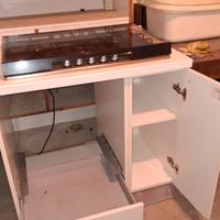 Mobile cucina con piano cottura 