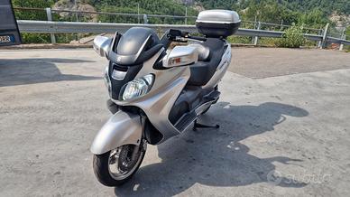Suzuki Burgman 650