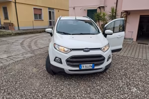 EcoSport 1.0 Titanium.