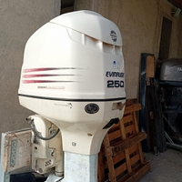 Fuoribordo evinrude 250cv iniezione