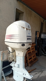 Fuoribordo evinrude 250cv iniezione