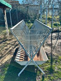 Mangiatoia per pecore e capre