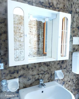 Specchiera bagno