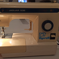 Macchina da cucire Jaguar 536