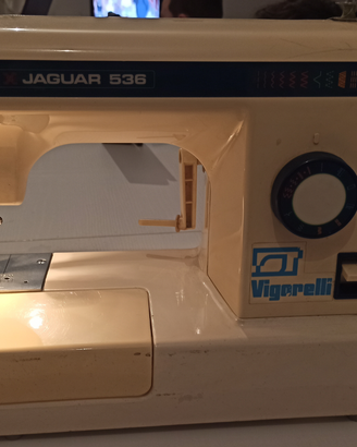 Macchina da cucire Jaguar 536