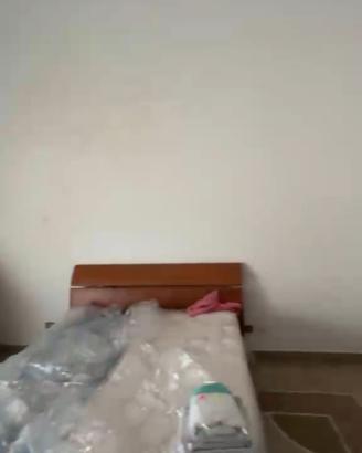 Letto matrimoniale con armadio e comodini