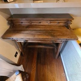 Scrittoio vintage in legno massello
