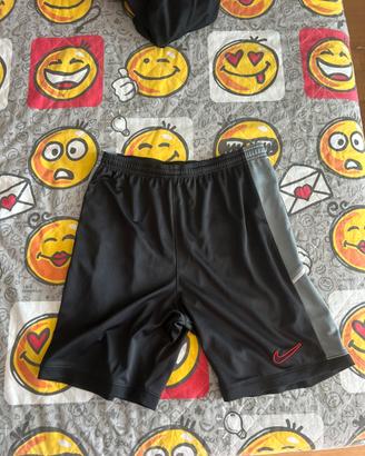 pantaloncini nike