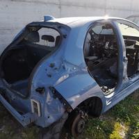 Scocca per ricambi toyota yaris hybrid 2021