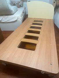 Letto una piazza con ruote 90x200 cm