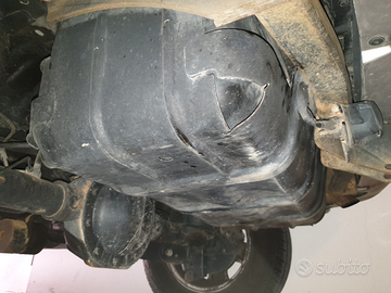 Piastra serbatoio cherokee kj