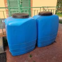 2 cassoni per alimenti/acqua