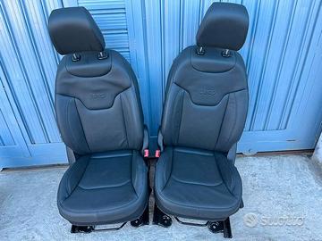 Tappezzeria o interno in pelle,per jeep renegade