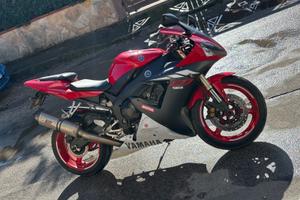 Yamaha YZF R1 - 2002