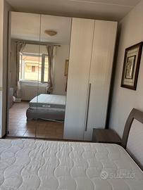 Vendi camera da letto