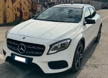 Mercedes 200 GLA - pacchetto estetico AMG